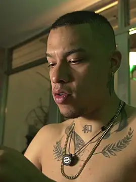AlphaMasterXxxのライブXXXチャット