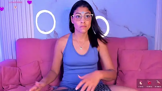 Chat XXX en directo de LunaRossie_