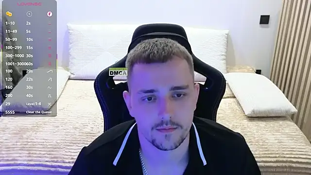 Larstar01n Live XXX chat