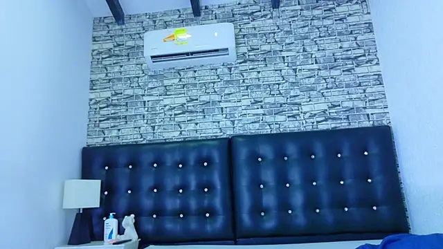 ebonny_suggarmommy1's Live XXX Chat