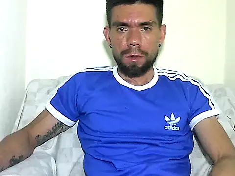 thomas2wood live XXX chat