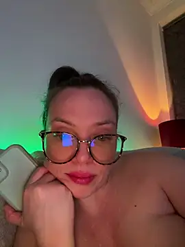 Chat XXX ao vivo de FemDom_RubyKnightXXO