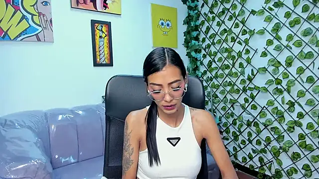 KarlaSlutSkinny__ 现场XXX聊天