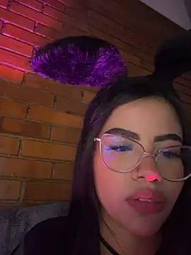 Susan_Voltaire 现场XXX聊天