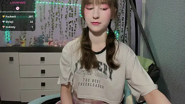 Yoonhee_ki's Live XXX Chat