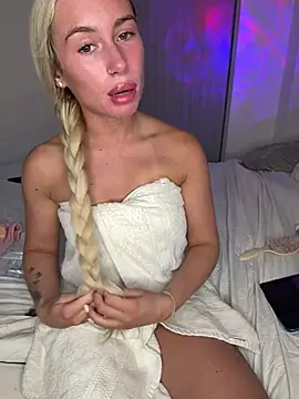 Онлайн чат XXX SexySaraxxoo