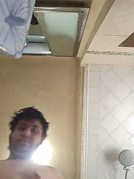 Batcum129 élő XXX-chatje
