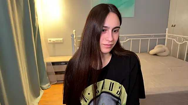 AliceKolltt élő XXX-chatje