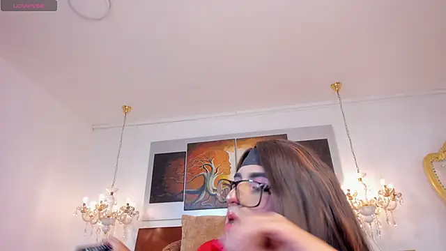 צ'אט XXX בשידור חי של CamiRaux