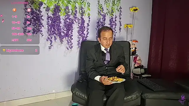 GreisyAndHazzan's Live XXX Chat