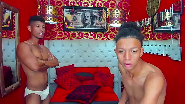 XXX chat uživo modela PEINBOYS