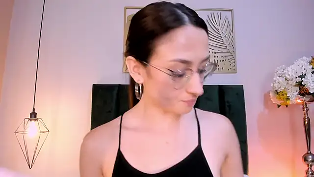 AndraCyruss' Live XXX Chat