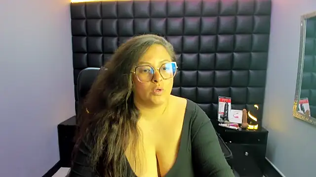 Sarah_Boobs_ Chat XXX in diretta
