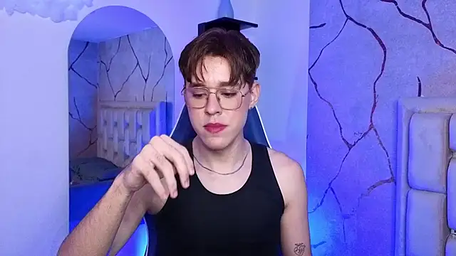 XXX chat uživo modela Tom_Parker_