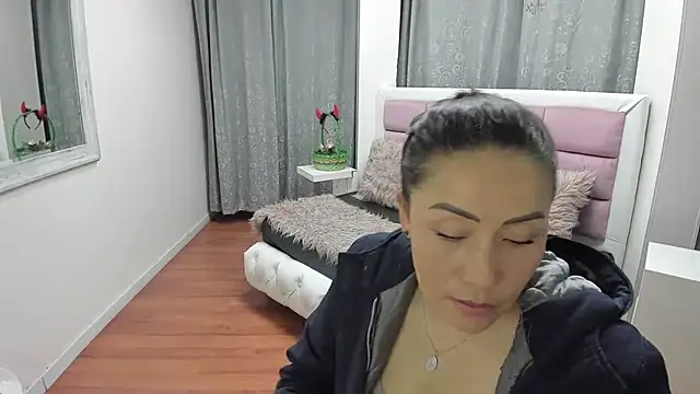Chat +18 de gaby_trent ao vivo