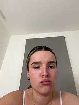 XXX chat uživo modela maisiesmithx