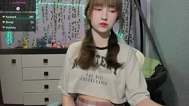 Yoonhee_ki Live XXX Chat