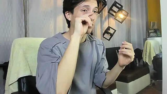 Chat XXX ao vivo de Marcoviolet