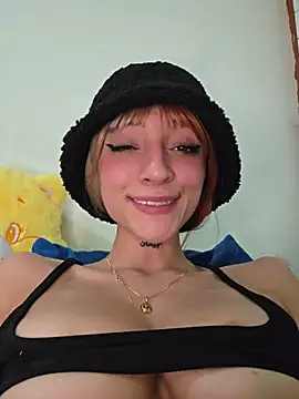 Dani-pegginn Live XXX chat