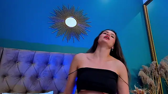 LunaKale Adlı Modelin Canlı XXX Sohbeti