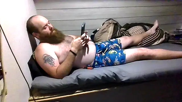 ThisGuy42o's Live XXX Chat