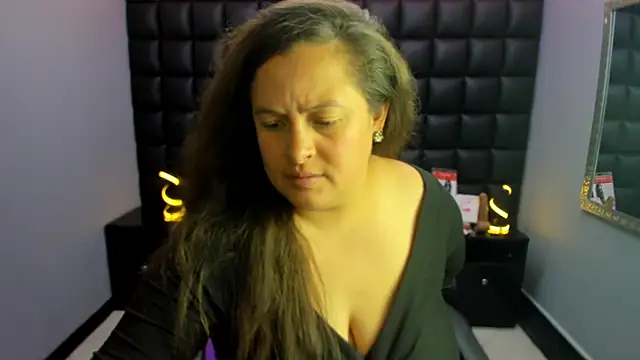 Sarah_Boobs_'s Live XXX Chat