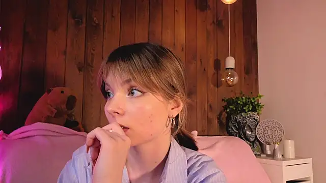IvoryPesante Chat XXX live