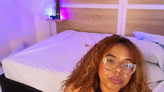 دردشة Your_big_ebony_goddness الجنسية المباشرة