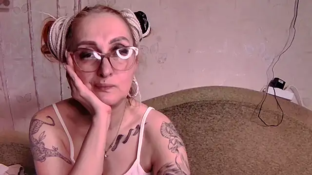 -Fireworks_'s Live XXX Chat