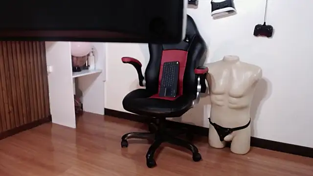 _QueenMarilyn's Live XXX Chat