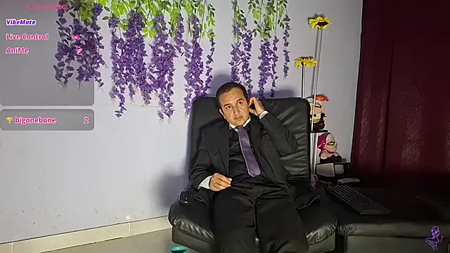 دردشة GreisyAndHazzan الجنسية المباشرة