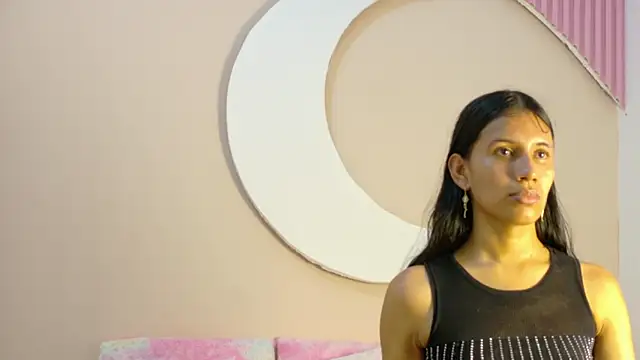 SamanthaLaurent Adlı Modelin Canlı XXX Sohbeti