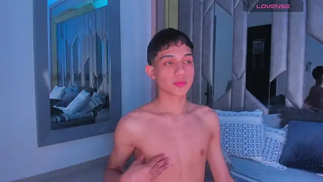 Czat XXX na żywo – Sebax_Young