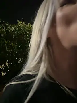 Czat XXX na żywo – AlyssaFoxx_