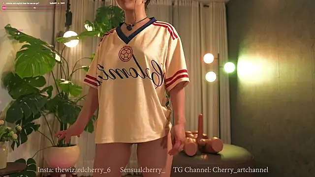 Онлайн чат XXX sensualcherry_