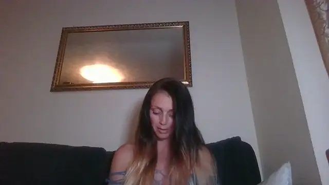 LouiseLovell 现场XXX聊天