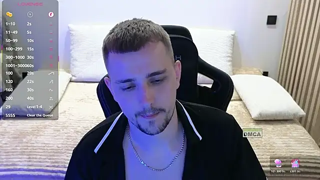 Онлайн чат XXX Larstar01