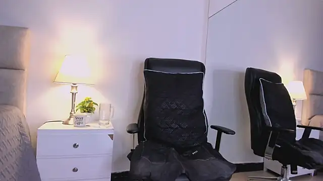 دردشة Chriss_Diamond الجنسية المباشرة