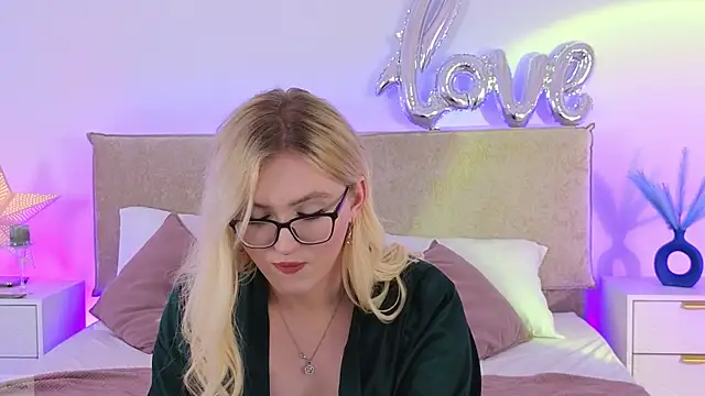 Jules_night's Live XXX Chat