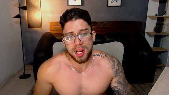 Mike_montoya01's Live XXX Chat