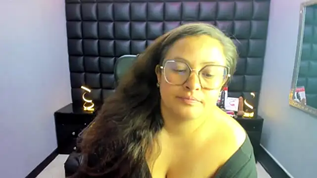 Chat XXX en directo de Sarah_Boobs_
