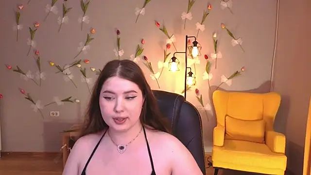 PixelGoddess Adlı Modelin Canlı XXX Sohbeti
