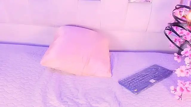 Violetbellarose1 élő XXX-chatje