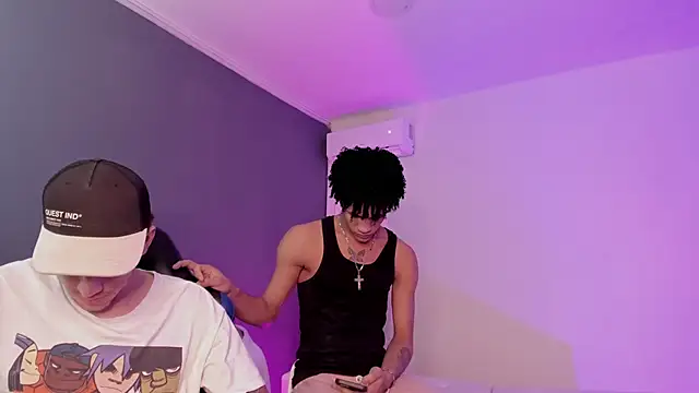 Handsomeboyss19's Live XXX Chat