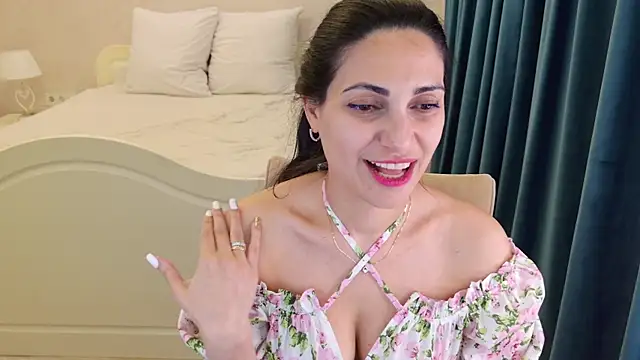 LovelyBeatrice – Live XXX-chat