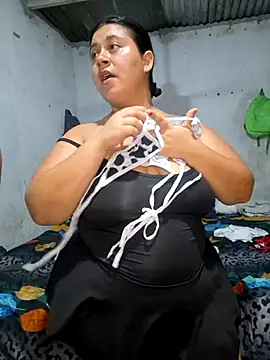 Chat +18 de ParejaCurvy20 ao vivo