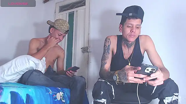 gabriel_reyes21's Webcam Show