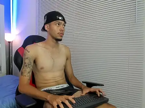 XXX chat uživo modela thiago_preston