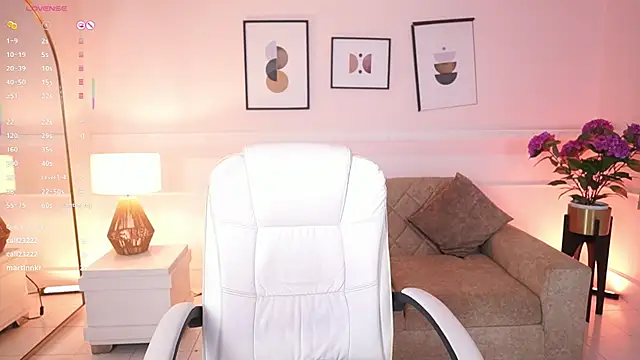 צ'אט XXX בשידור חי של EmilyTurneer