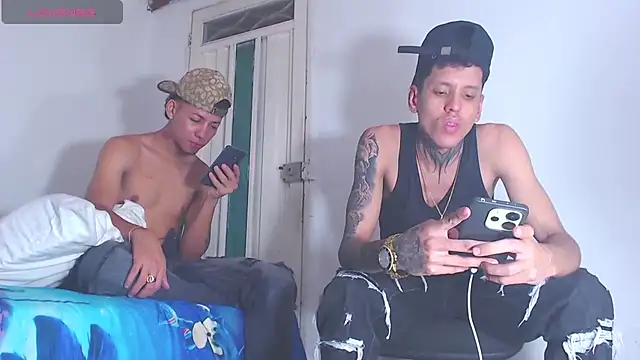 gabriel_reyes21 live XXX chat